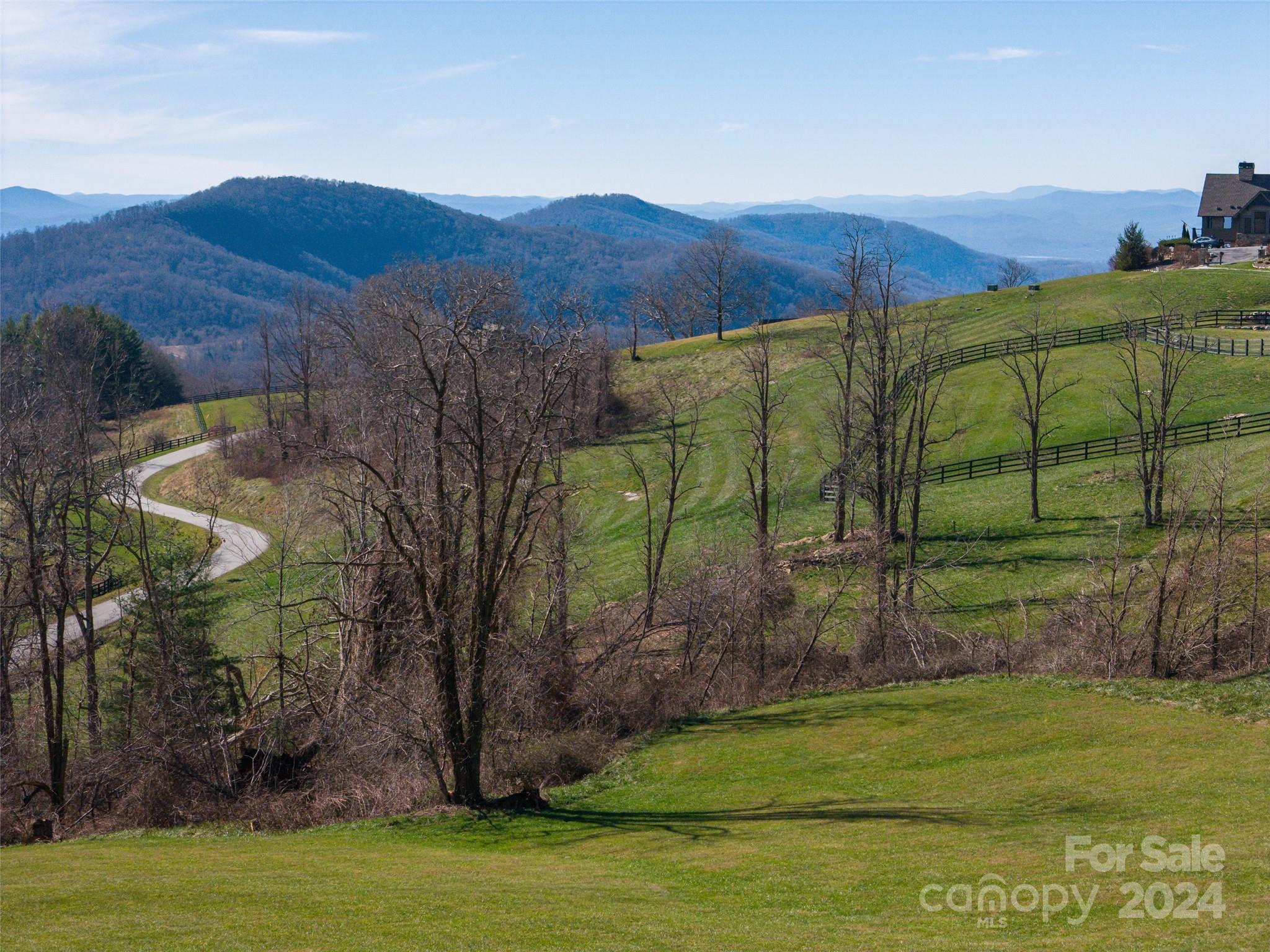 Grand Highlands at Bearwallow - Residential