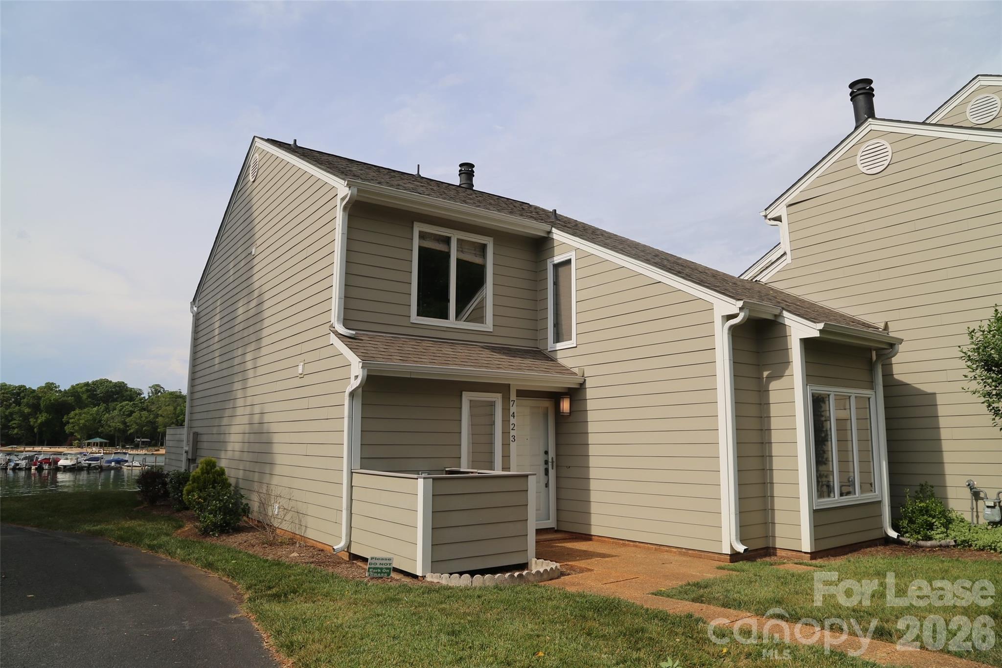 7423 Mariner Cove Drive