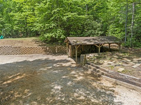 A home in Spruce Pine