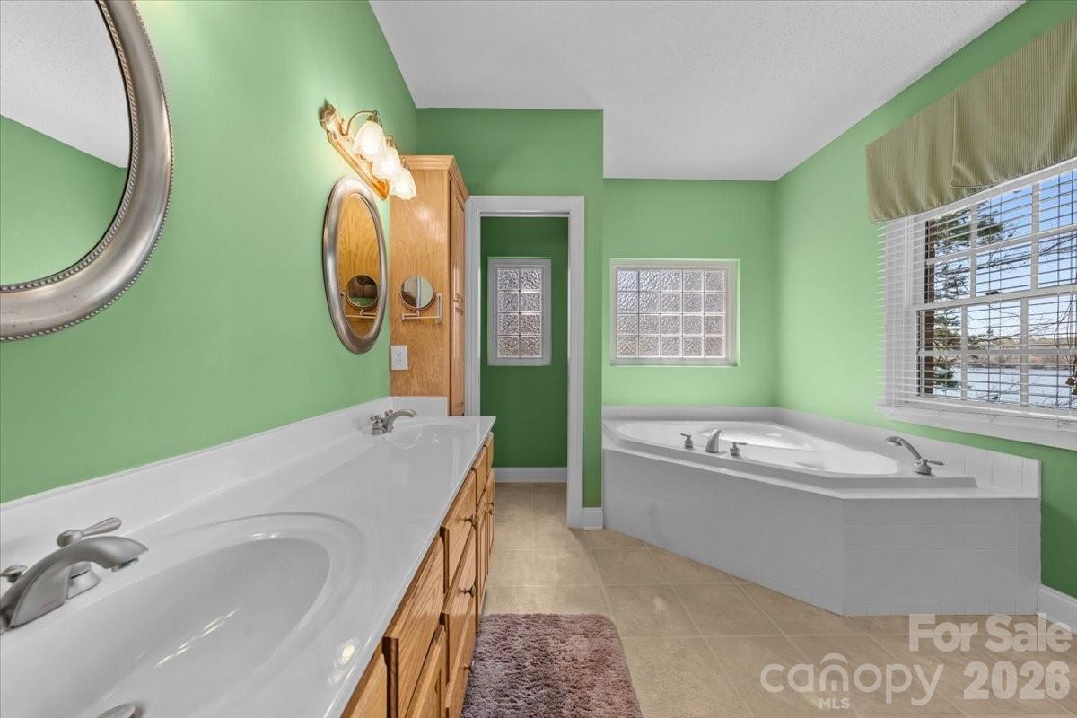 Lake Shore Estates - Residential