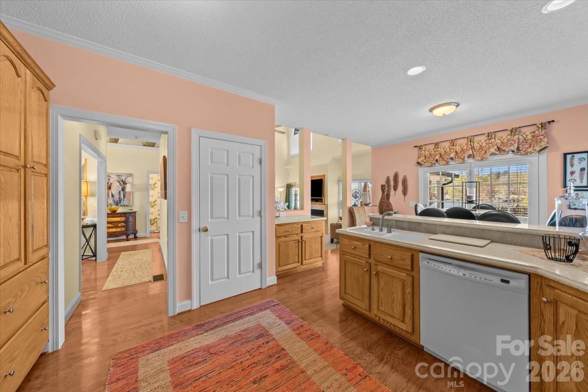 Lake Shore Estates - Residential