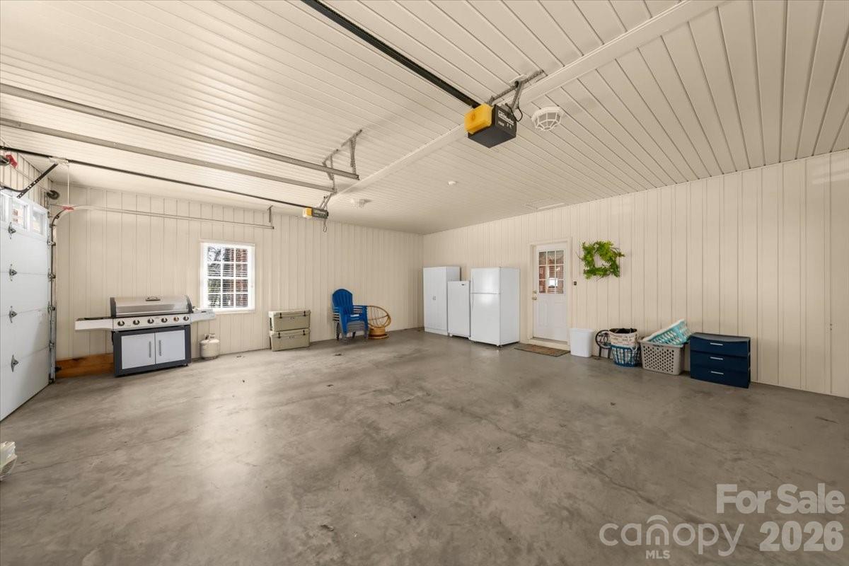 Lake Shore Estates - Residential