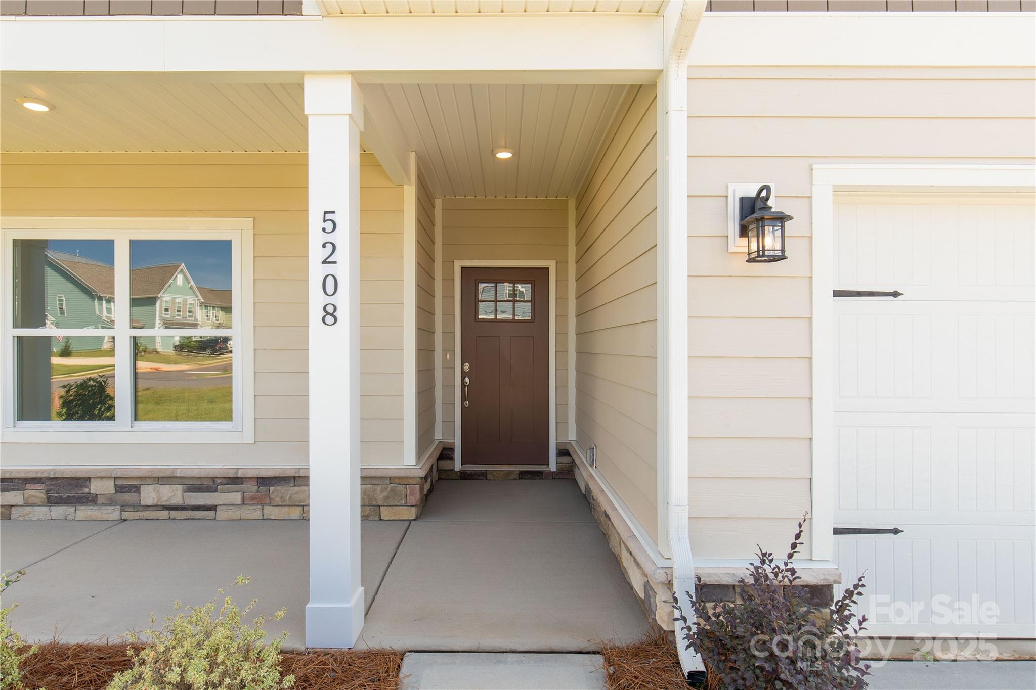 5208 Admirals Landing