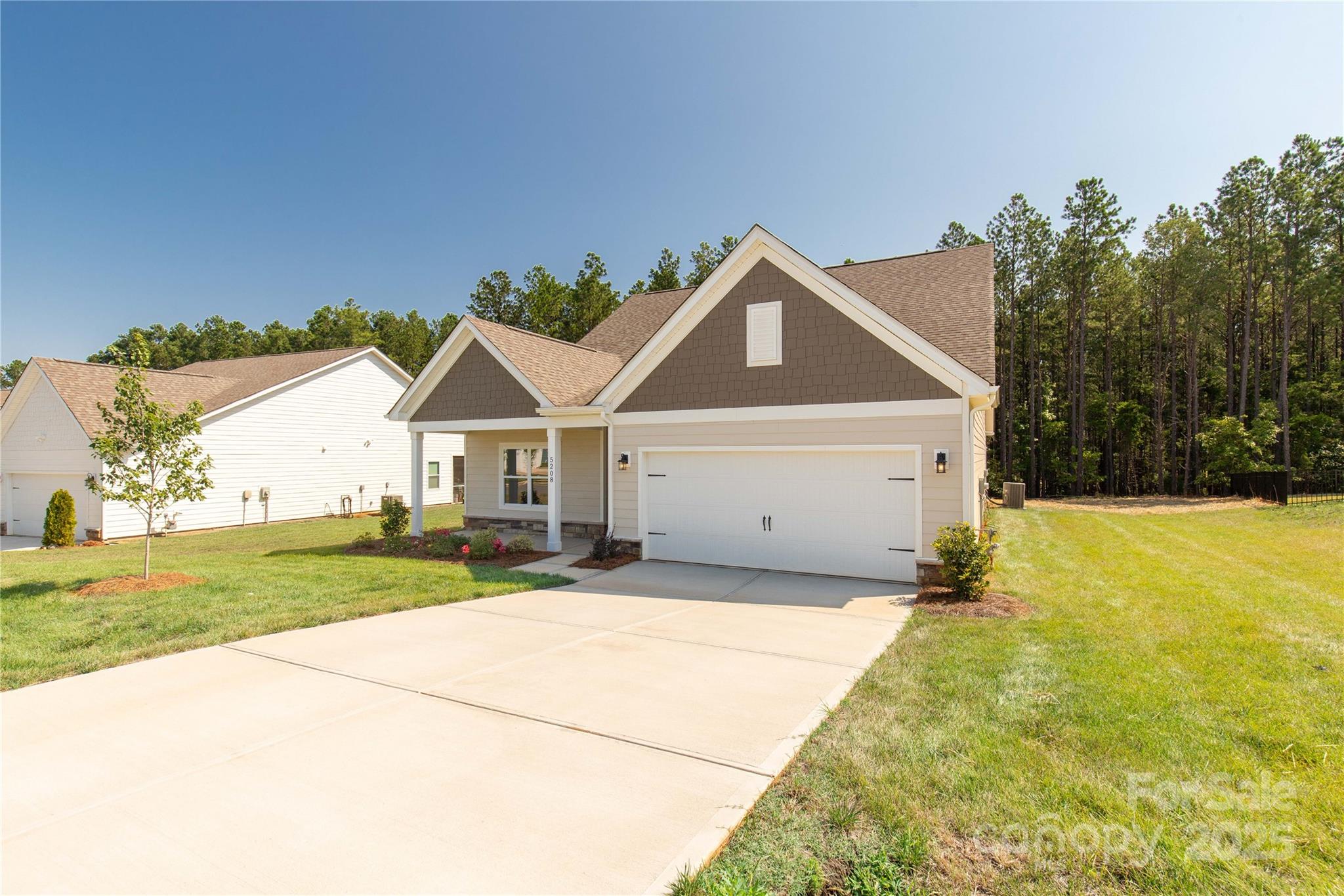 5208 Admirals Landing
