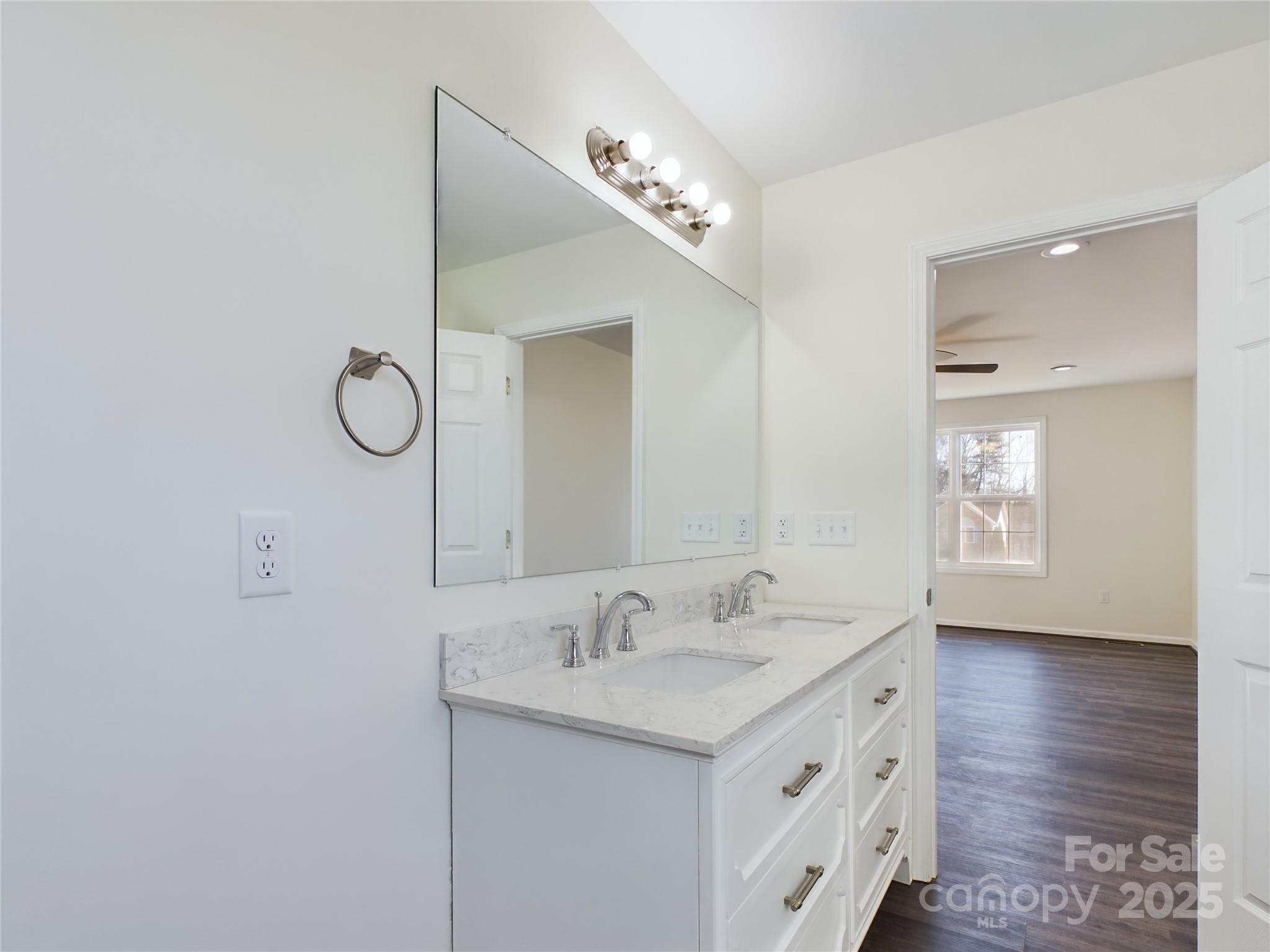 Plaza Ridge - Residential