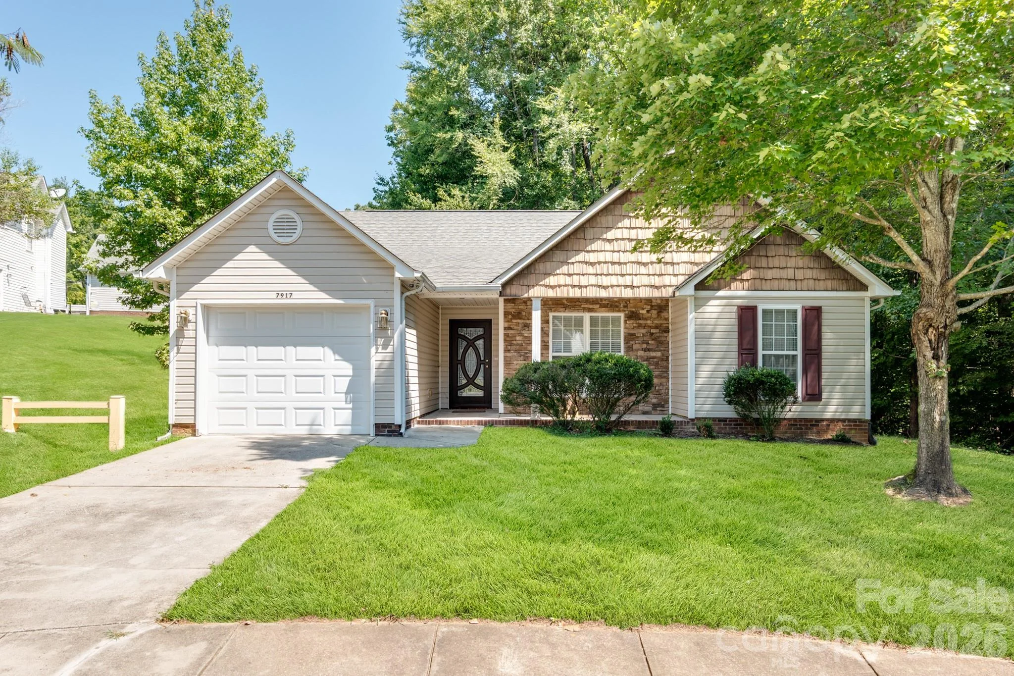 7917 Pebbleridge Drive, Charlotte, NC, 28212