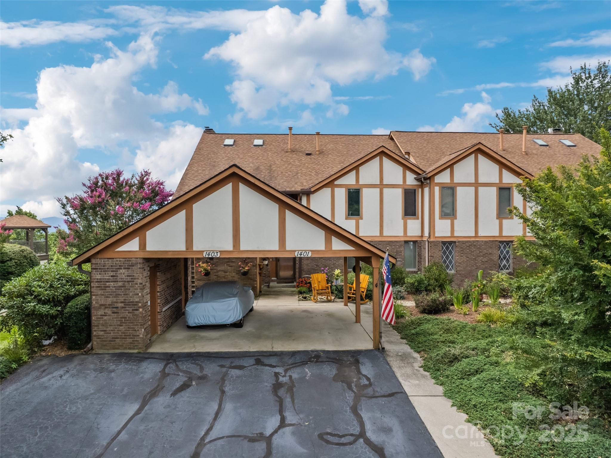 1401 Fleetwood Plaza 1