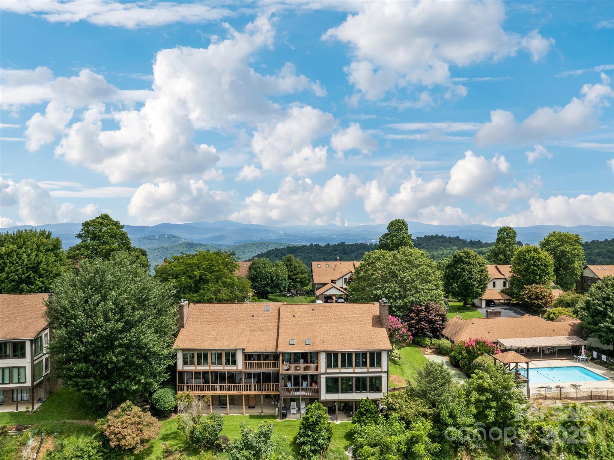 1401 Fleetwood Plaza 1