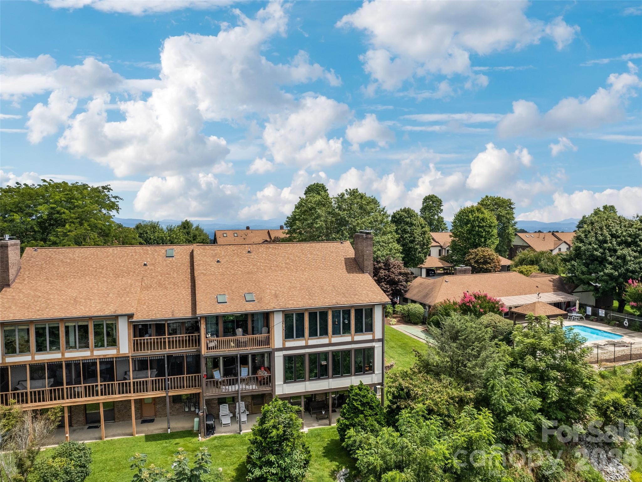 1401 Fleetwood Plaza 1