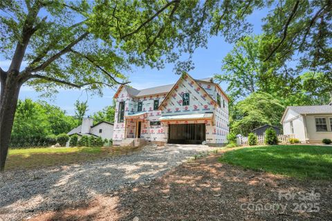 4918 Buckingham Drive Charlotte NC 28209