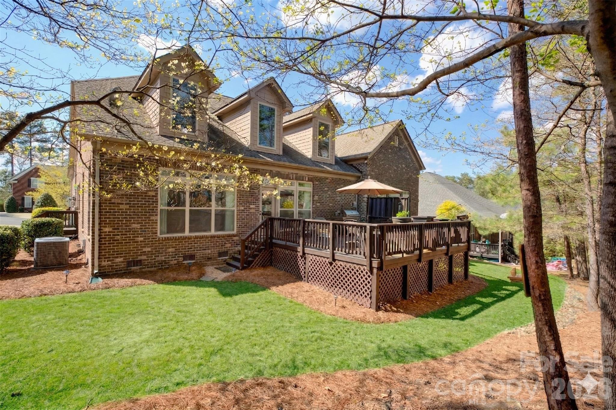 The Palisades - Residential