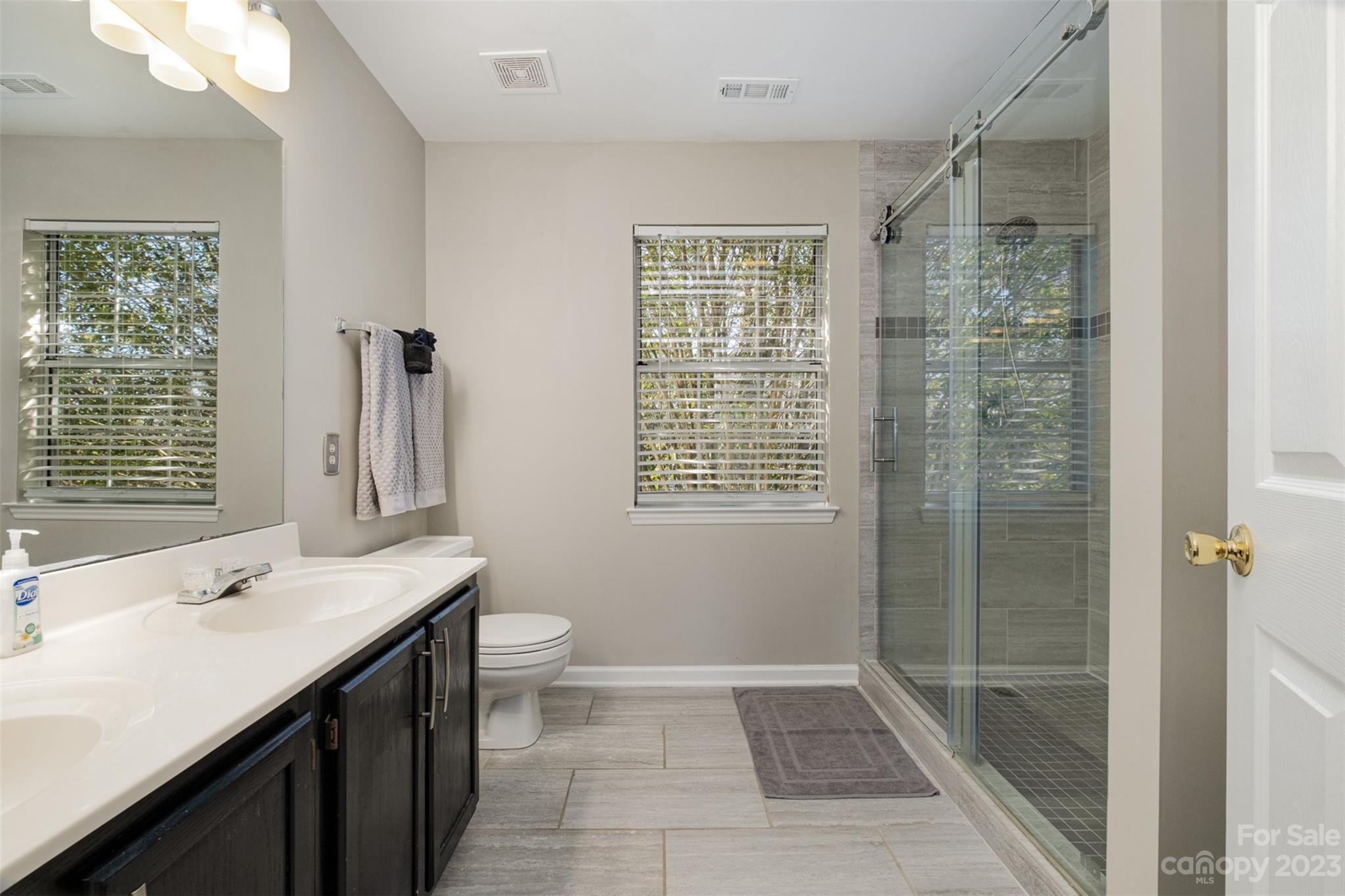 Woodside Falls - Residential