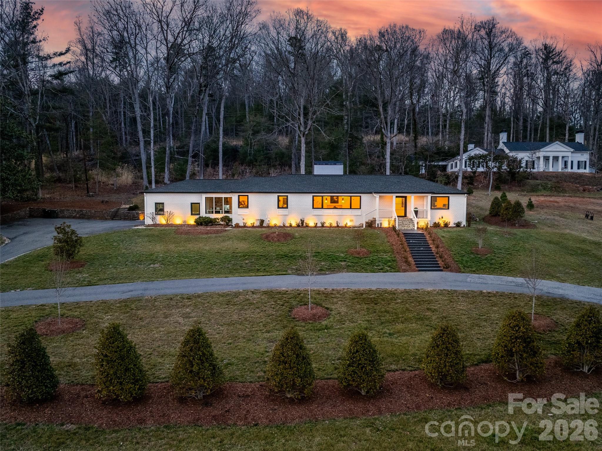 51 Forest Road