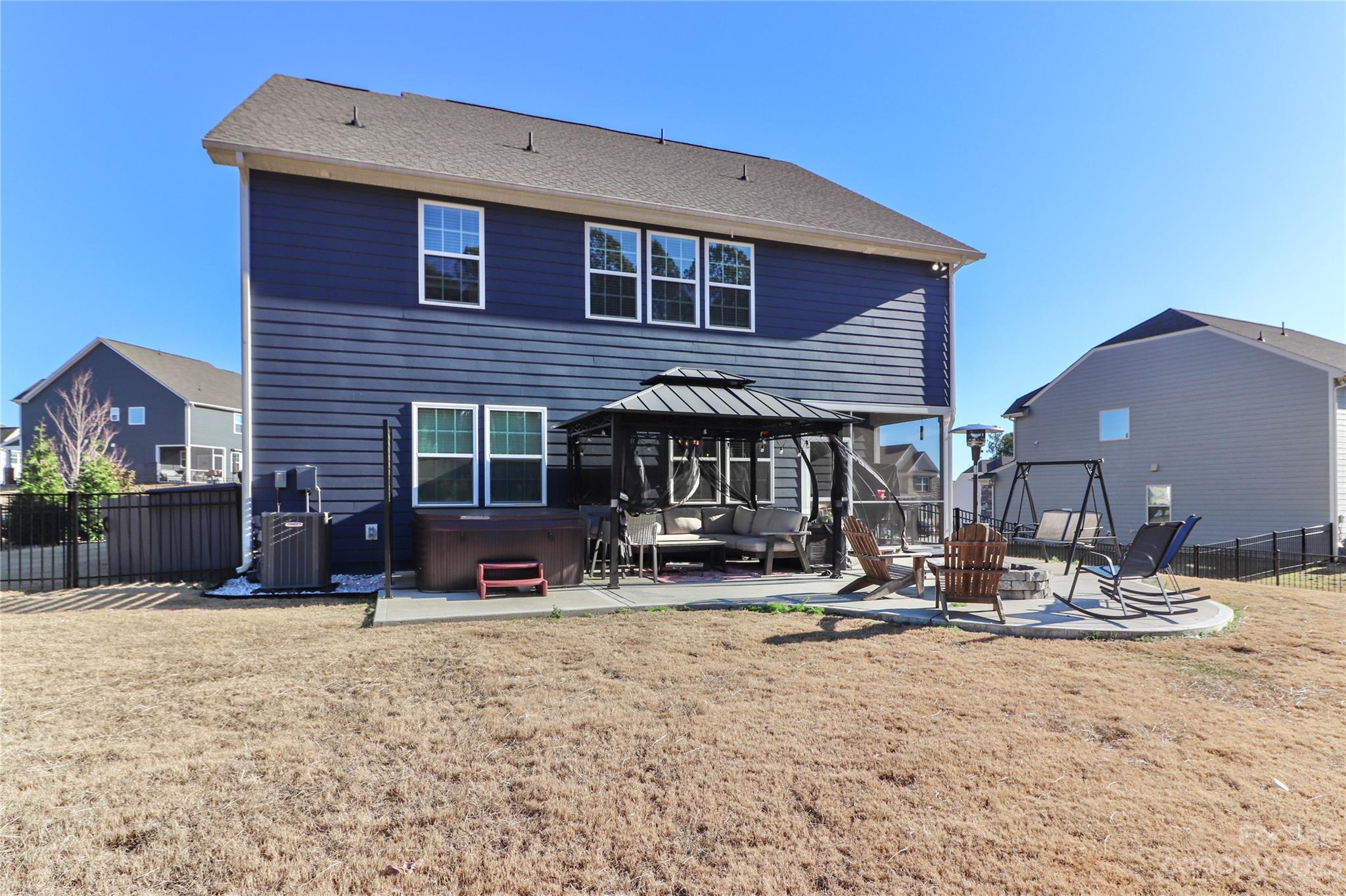 Falls Cove at Lake Norman - Residential
