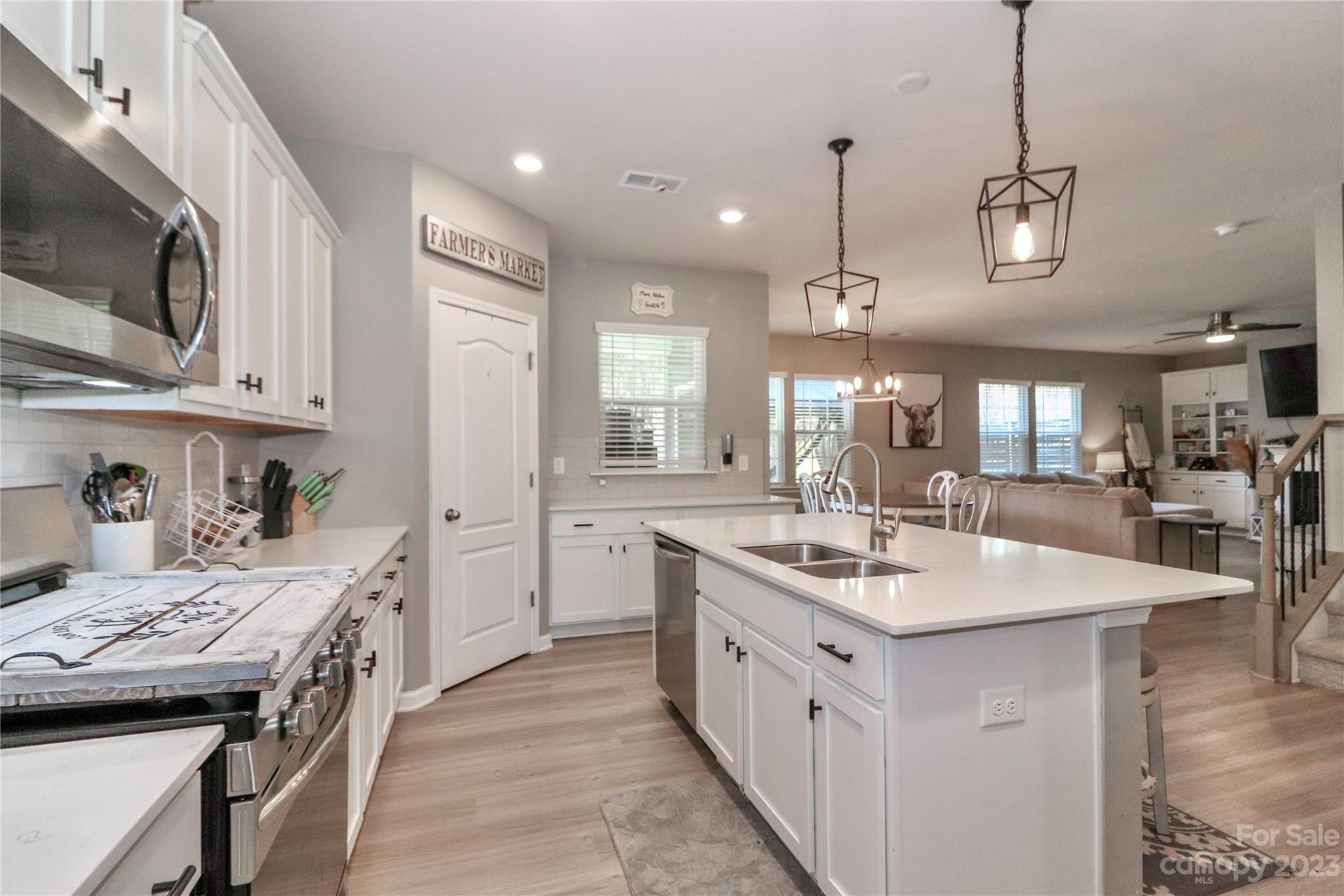 Falls Cove at Lake Norman - Residential