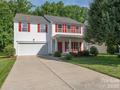 Photo of 3926 Cameron Creek Drive, Matthews, NC 28105 (MLS # 4388932)