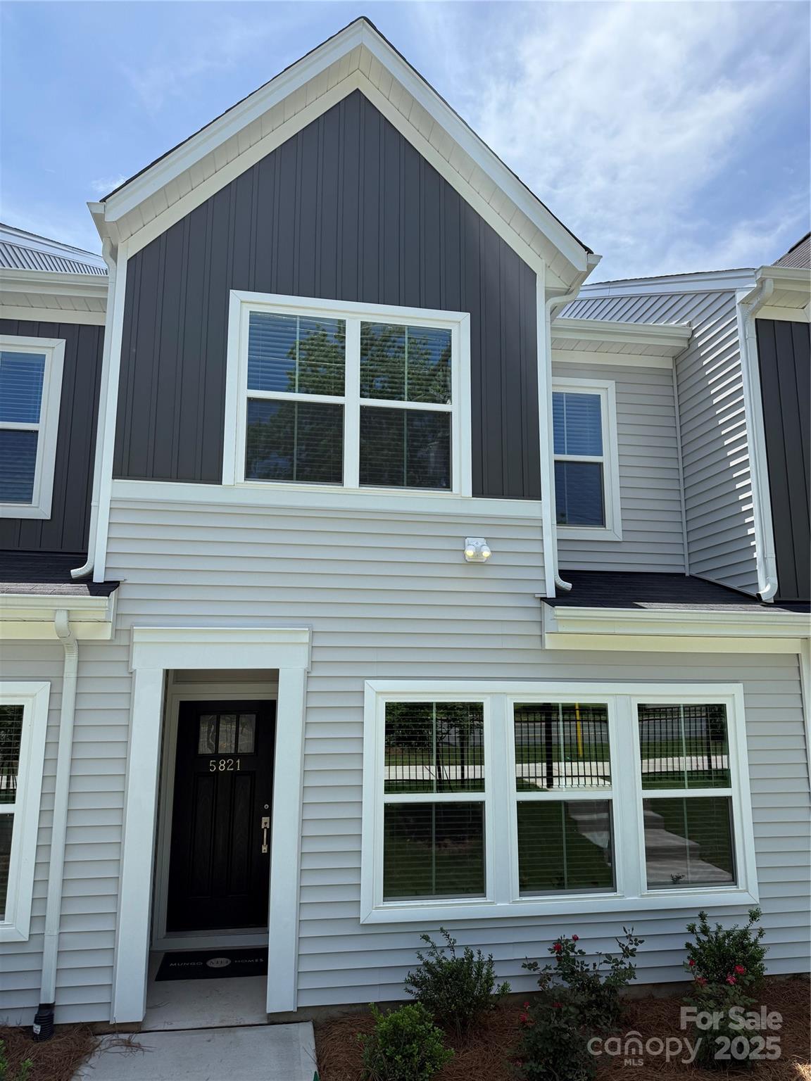 Sloan Station - Residential