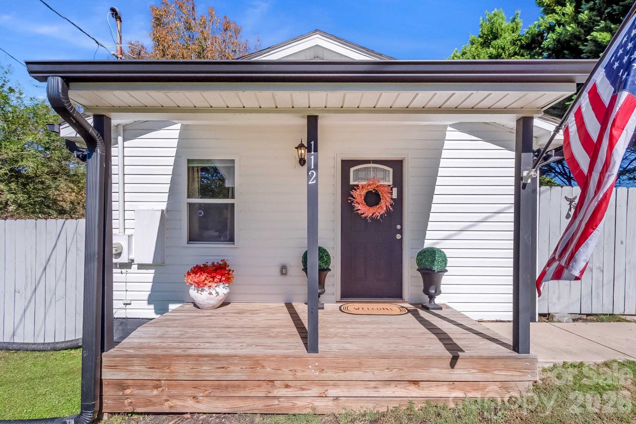 112 W Poplar Street
