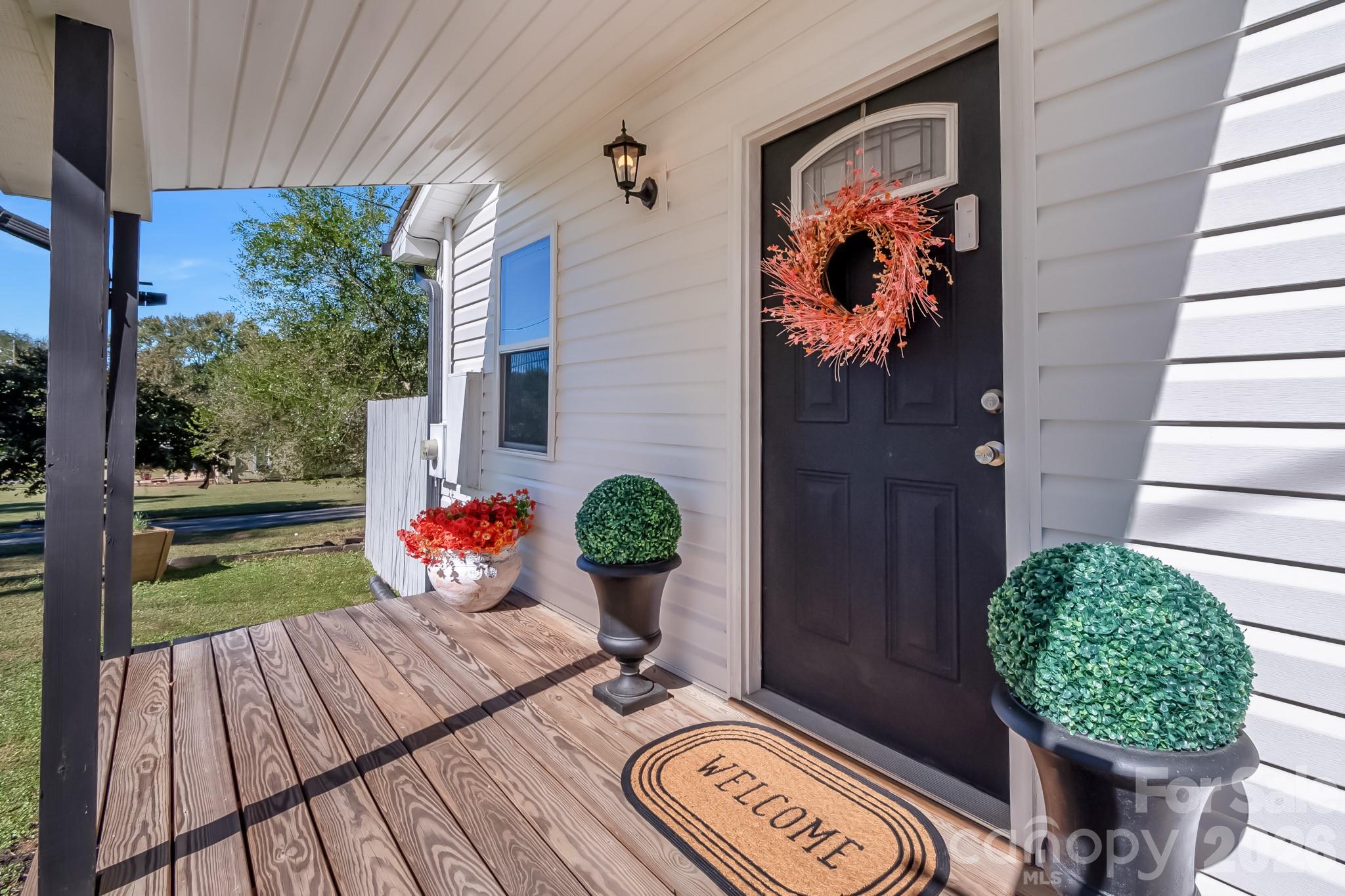 112 W Poplar Street