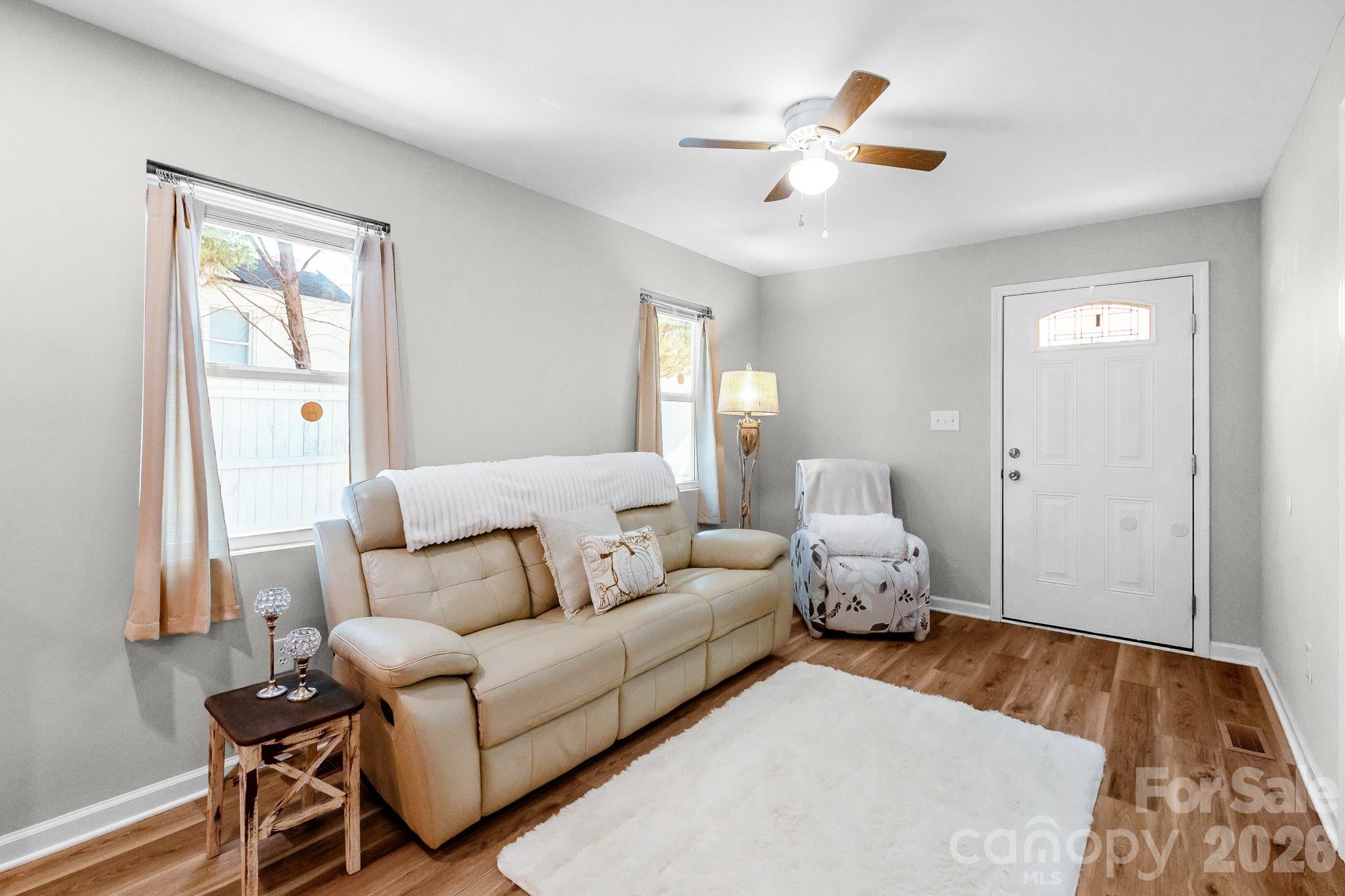 112 W Poplar Street