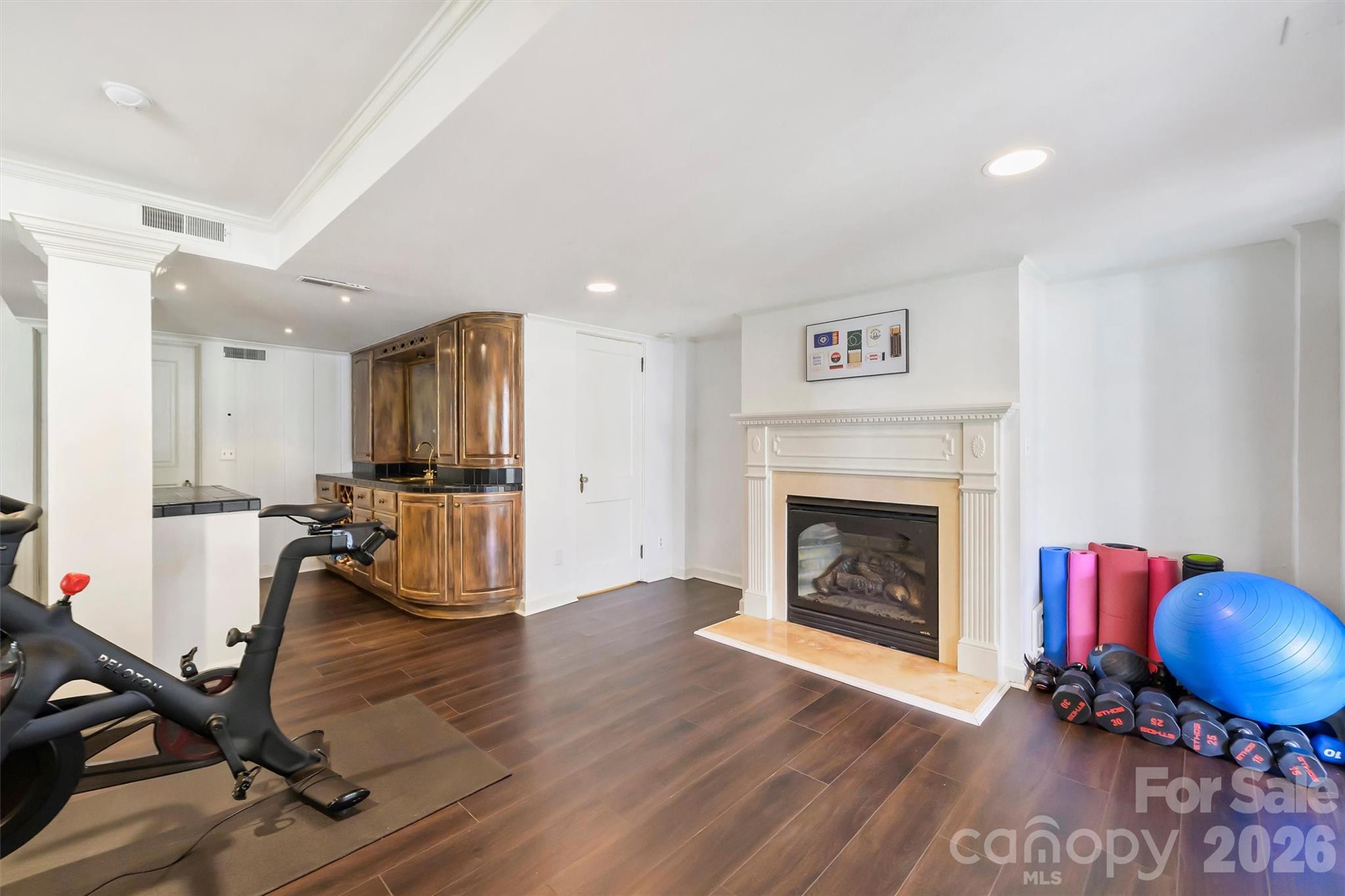 Myers Park - Residential