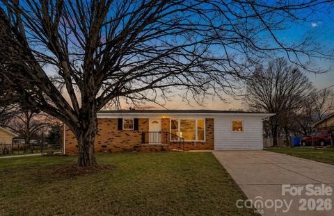 Photo of 2621 Sherry Lane, Gastonia, NC 28054 (MLS # 4343519)