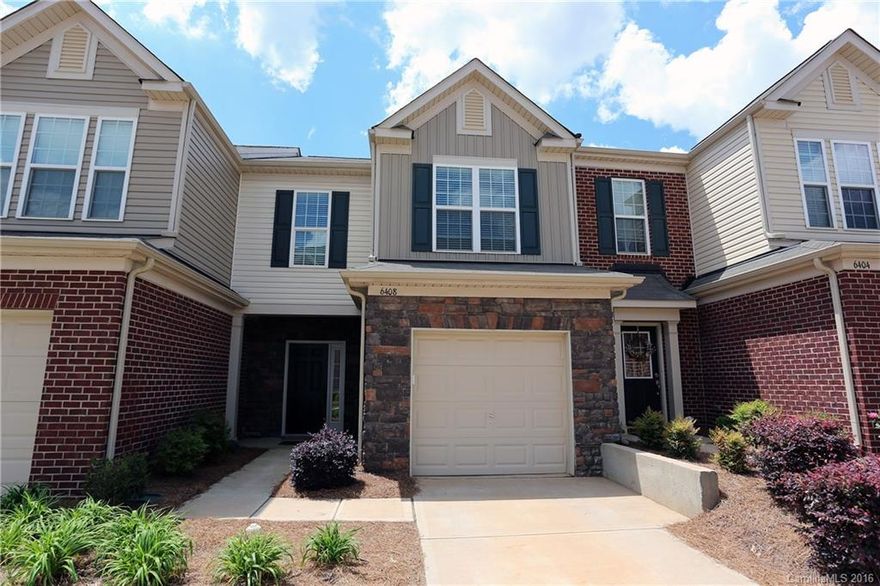 Enjoy excellent location South Park and Uptown. Updated neutral home that's move-in ready. New carpet, freshly painted the kitchen beautiful granite counter top. All Hardwood floor in main. Master bed: tray ceiling, tile shower, and floor. 3 bed 2.5 baths with one car garage. Expect to be impressed. The Entrance of under the front door drafted stone is requested to repair by HOA.