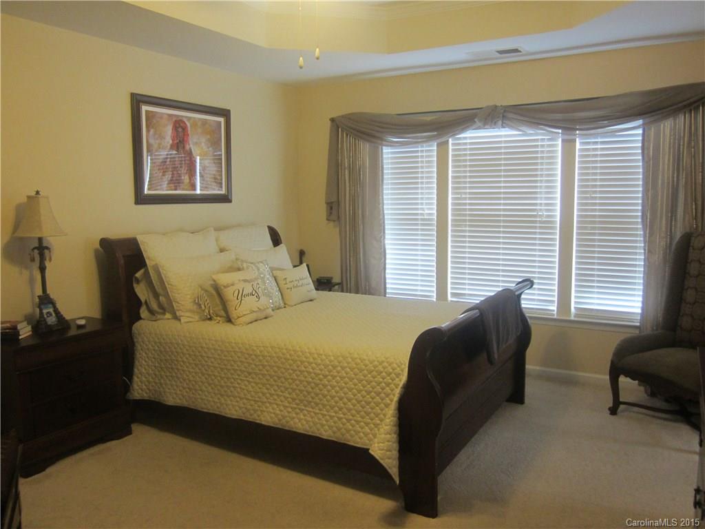 Ridge Pointe - Residential