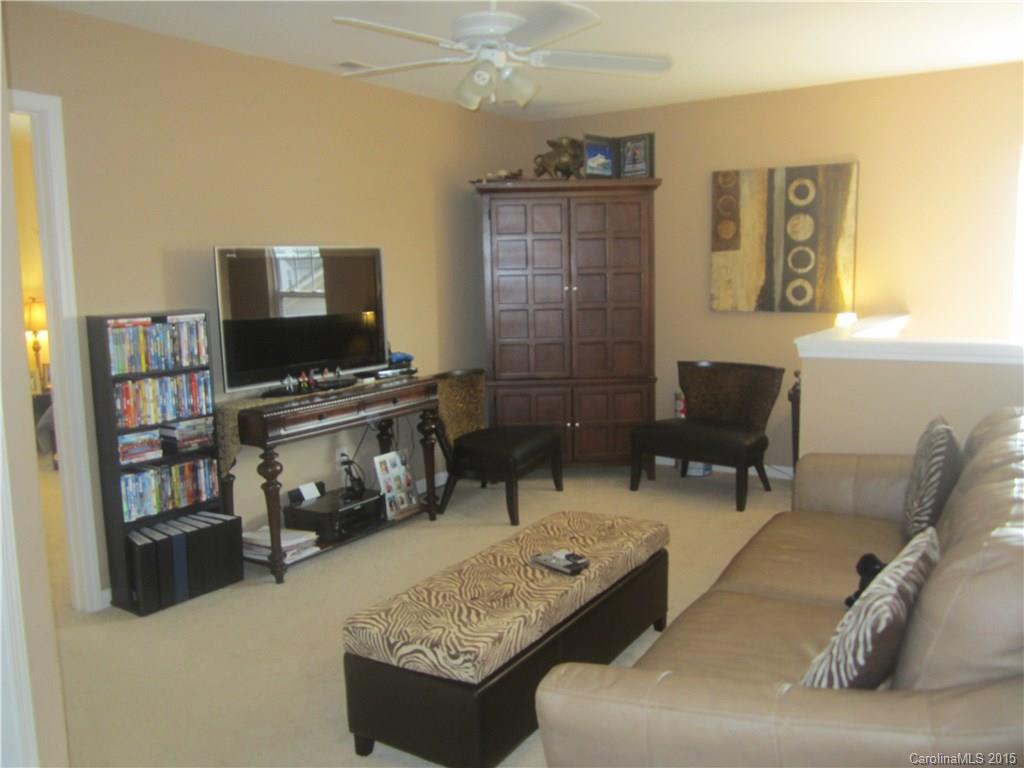 Ridge Pointe - Residential