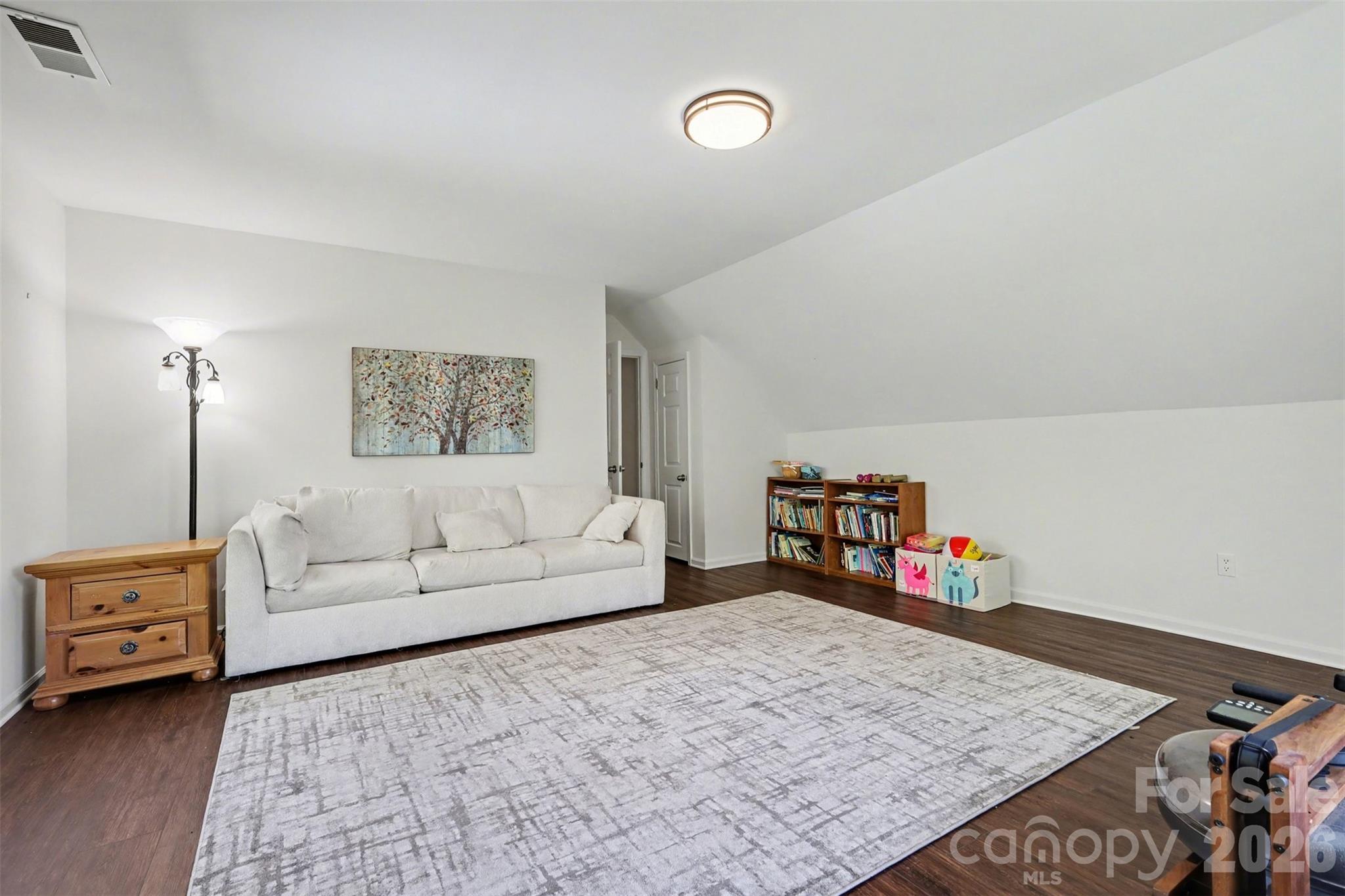 Thornblade - Residential