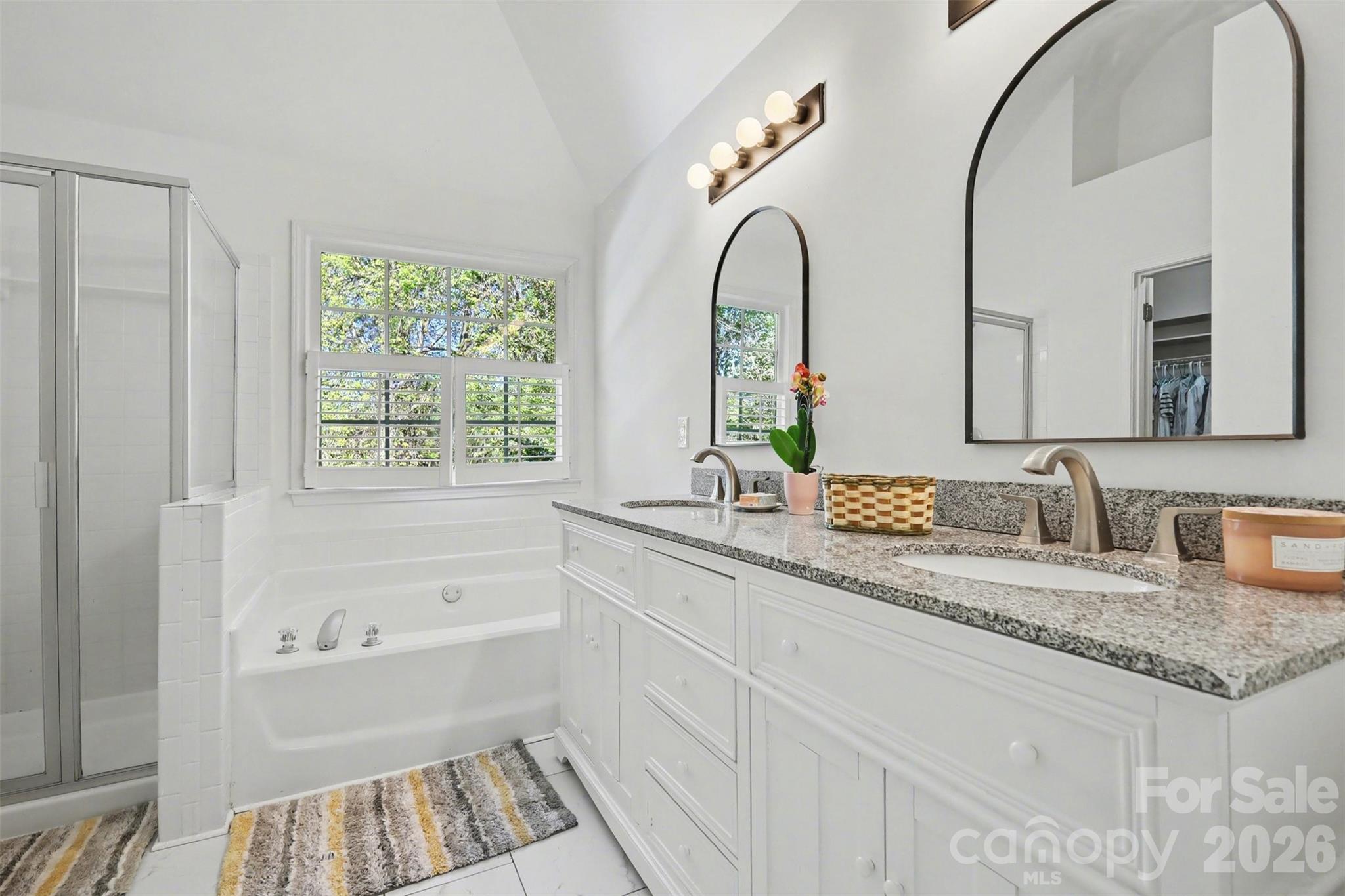 Thornblade - Residential