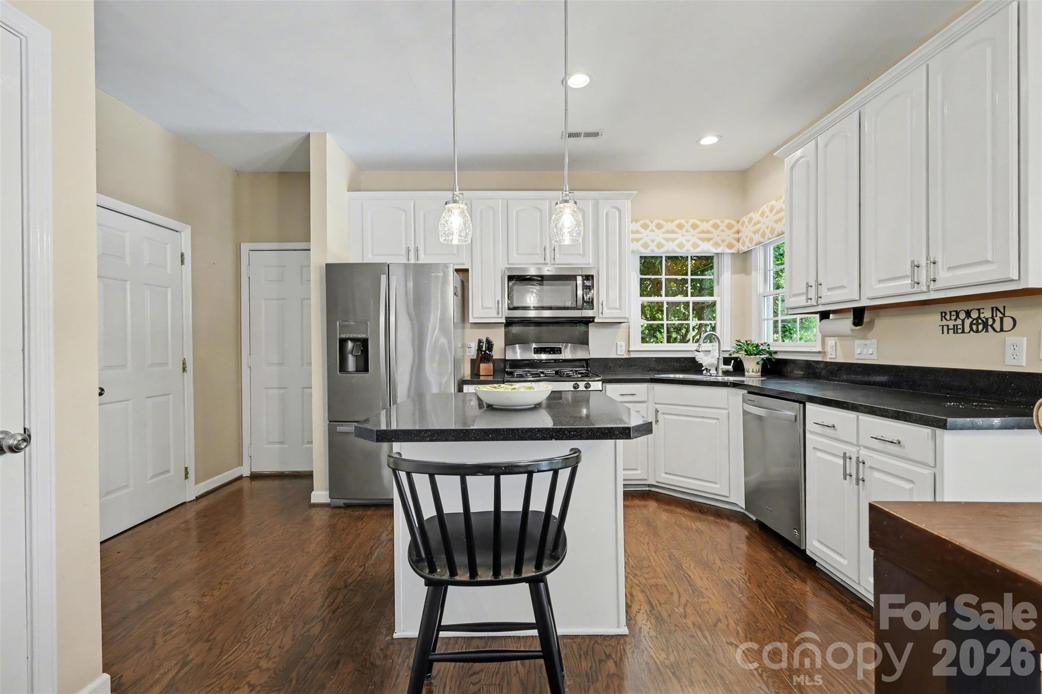 Thornblade - Residential