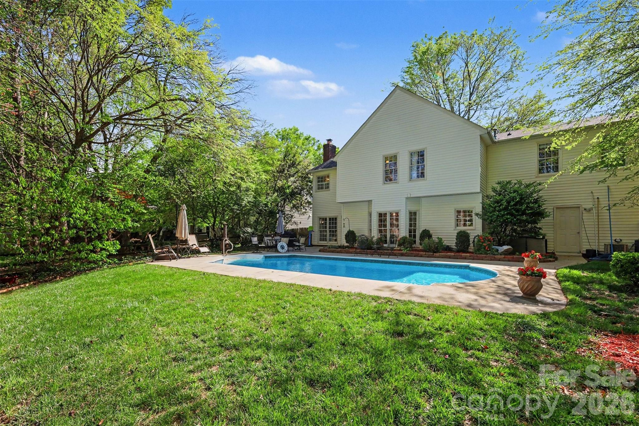 Thornblade - Residential