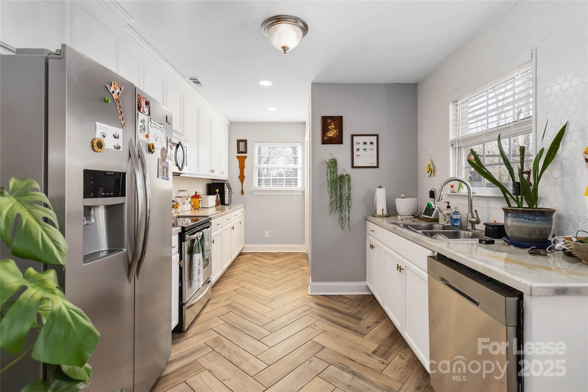 Crestwood - Residential Lease