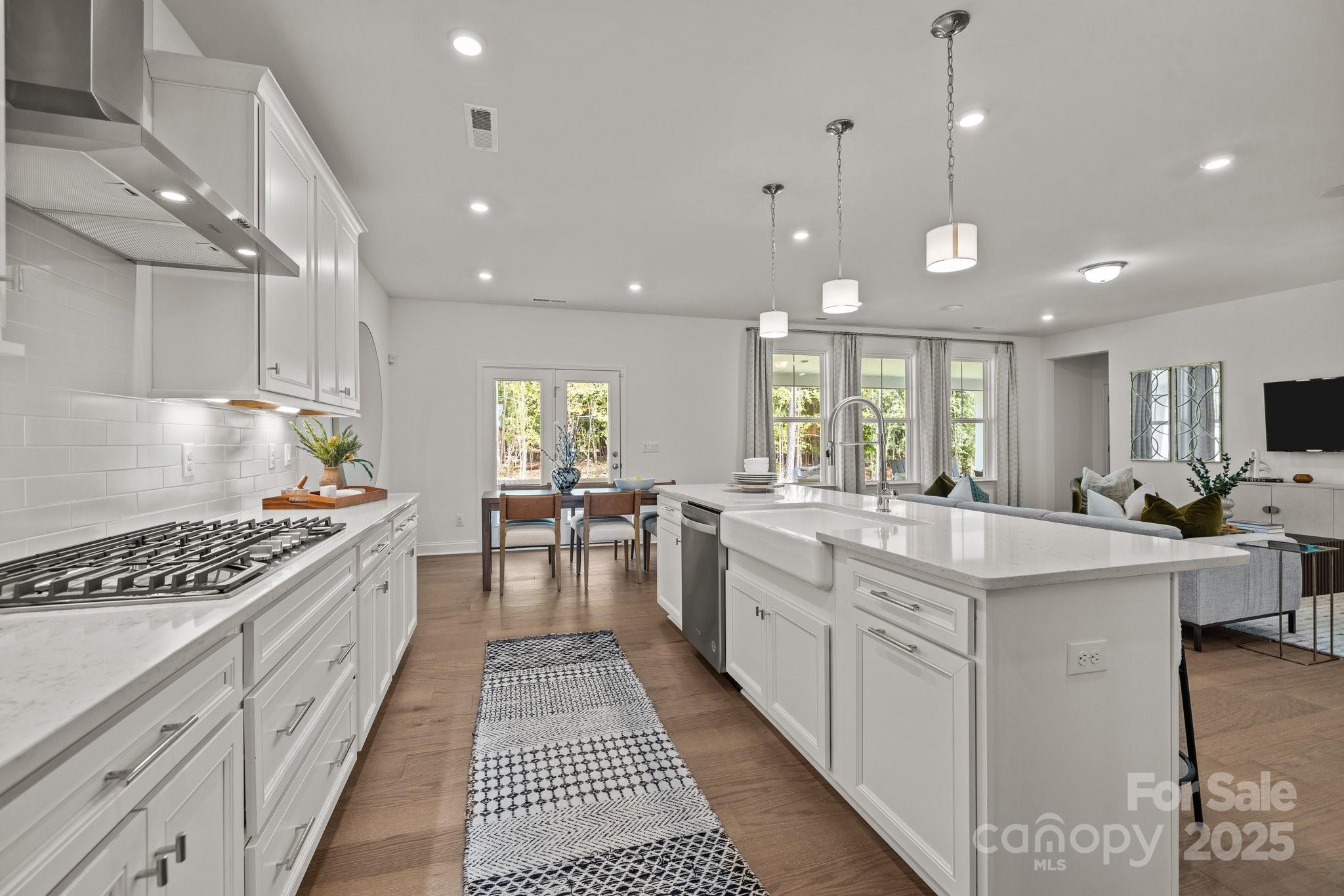 Lakeside Glen - Residential