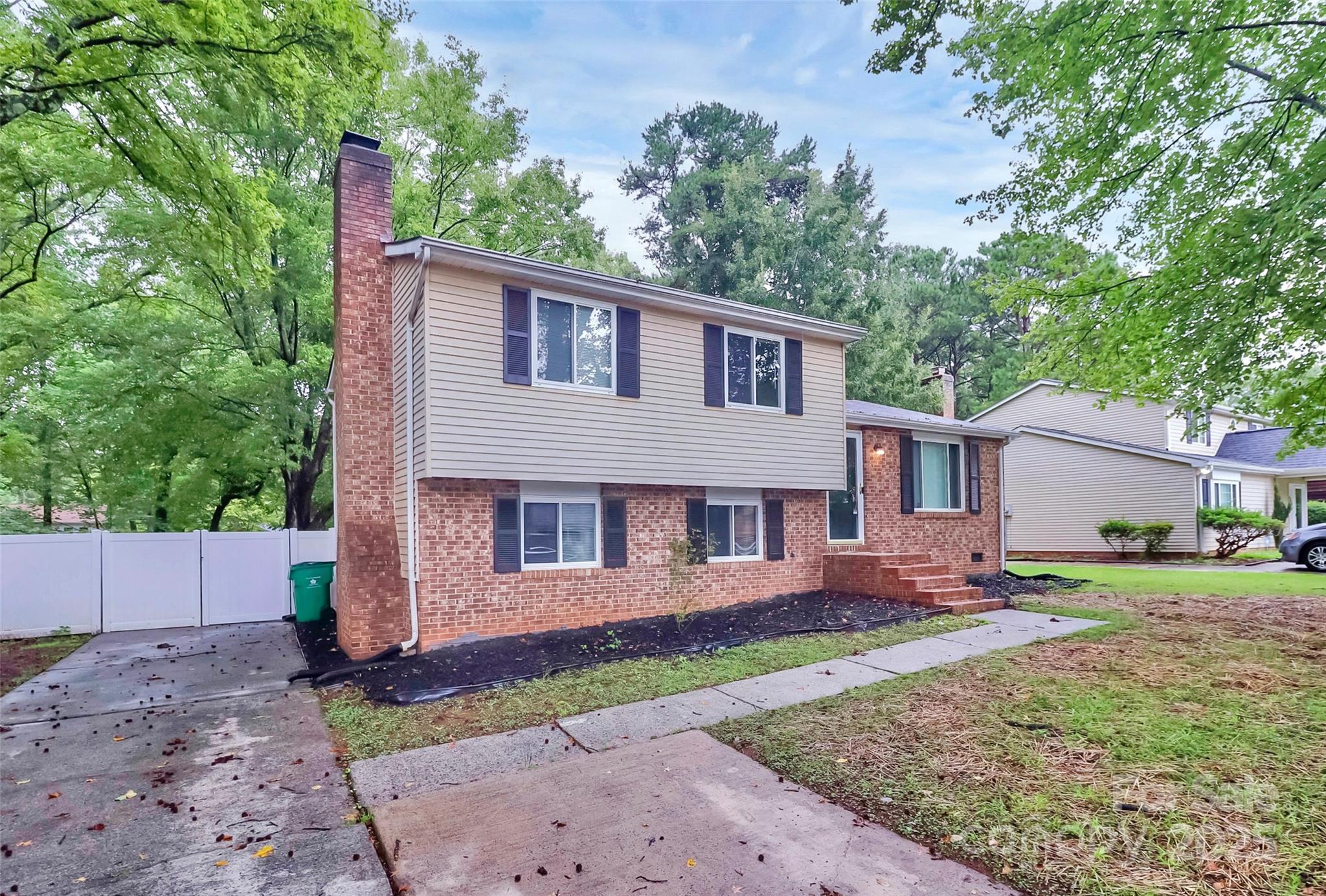 Holly Hills - Residential