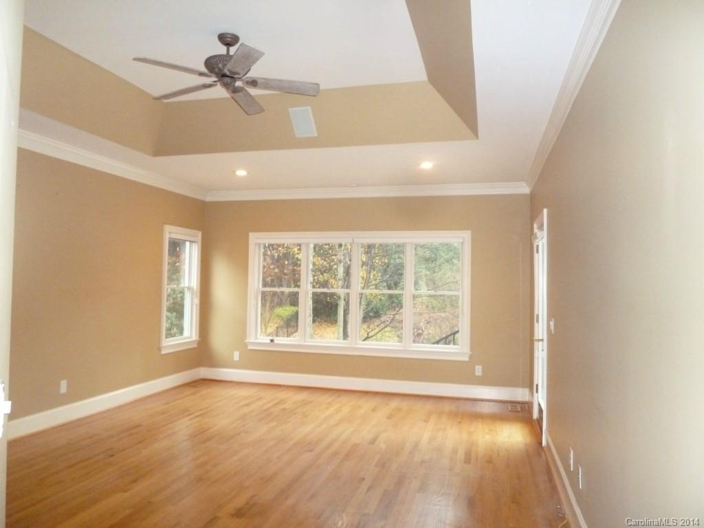 The Peninsula - Residential