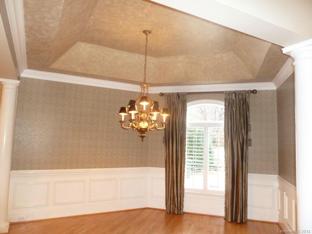 The Peninsula - Residential