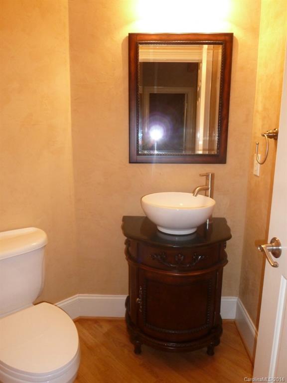 The Peninsula - Residential