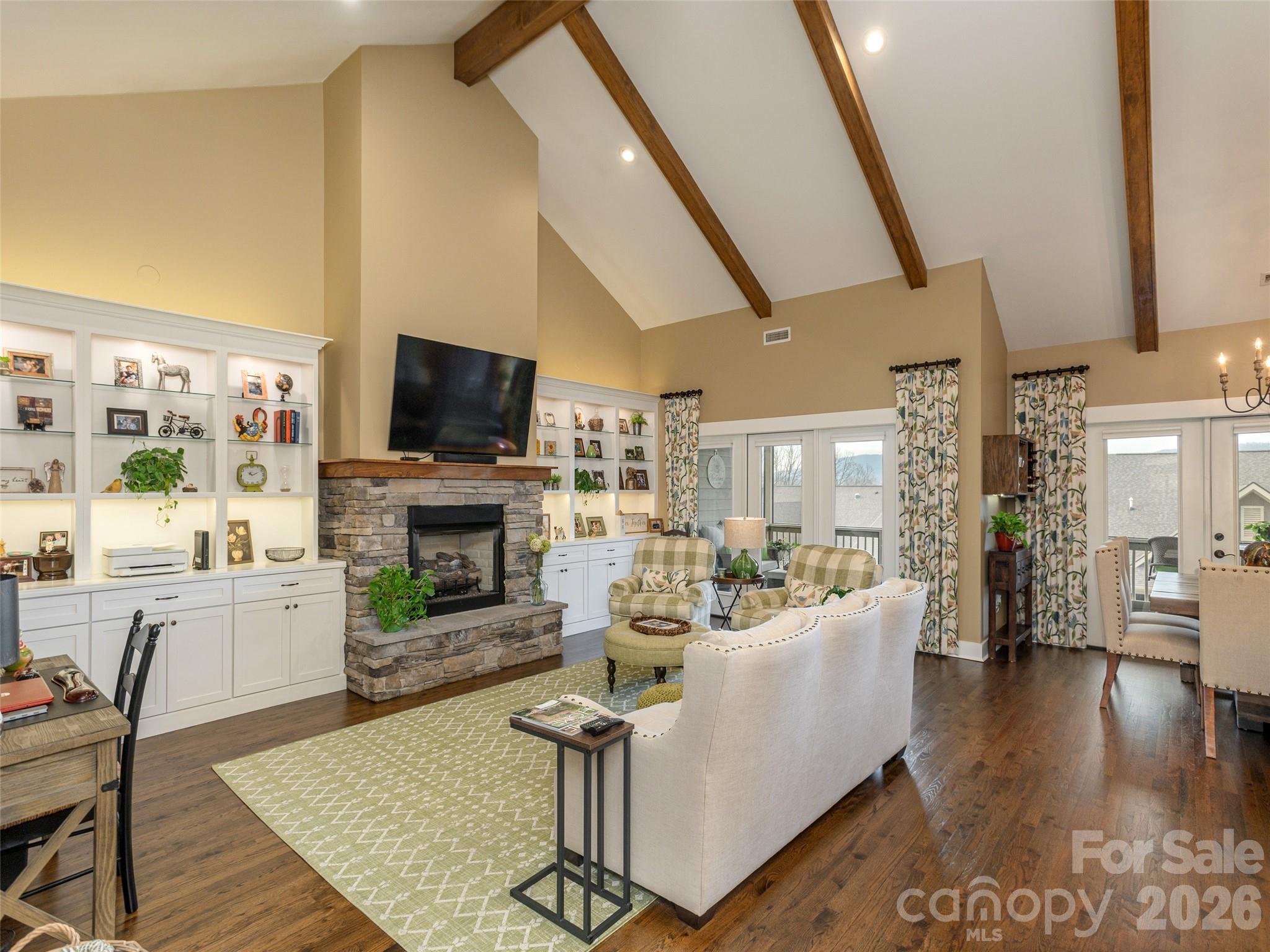 Cummings Cove - Residential