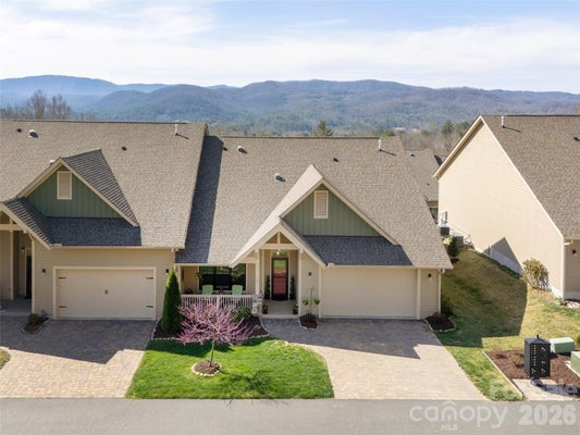 96 COPPER CREEK LN, HENDERSONVILLE, NC 28739 - Image 72e1c87baec530bf75b2c9f18c04cfff/1783626834