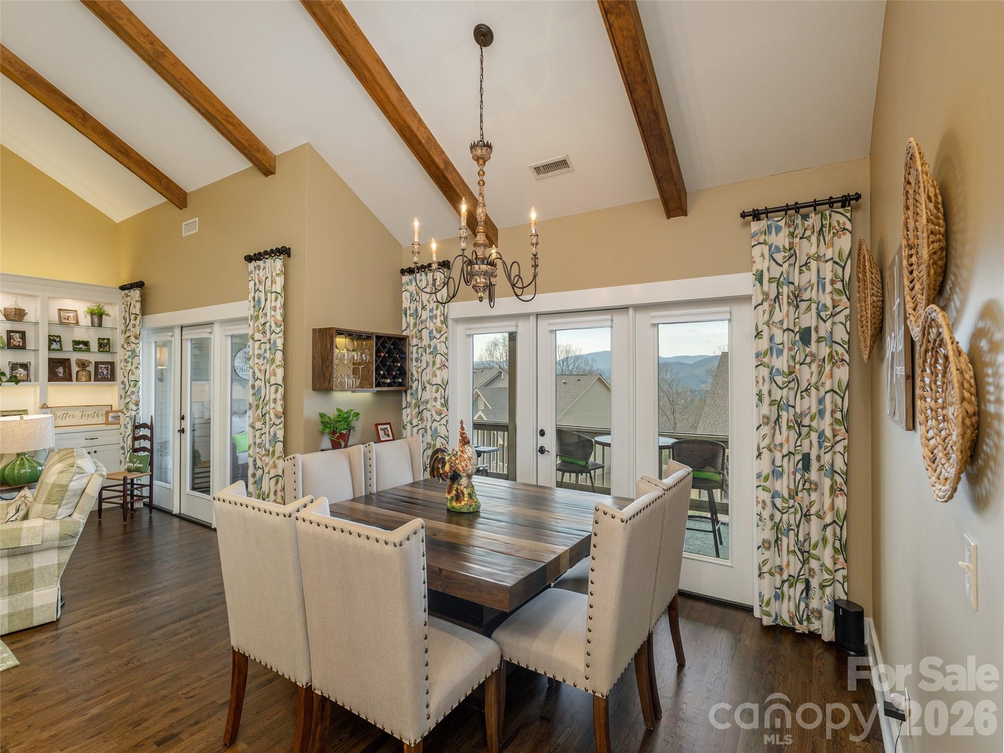 Cummings Cove - Residential