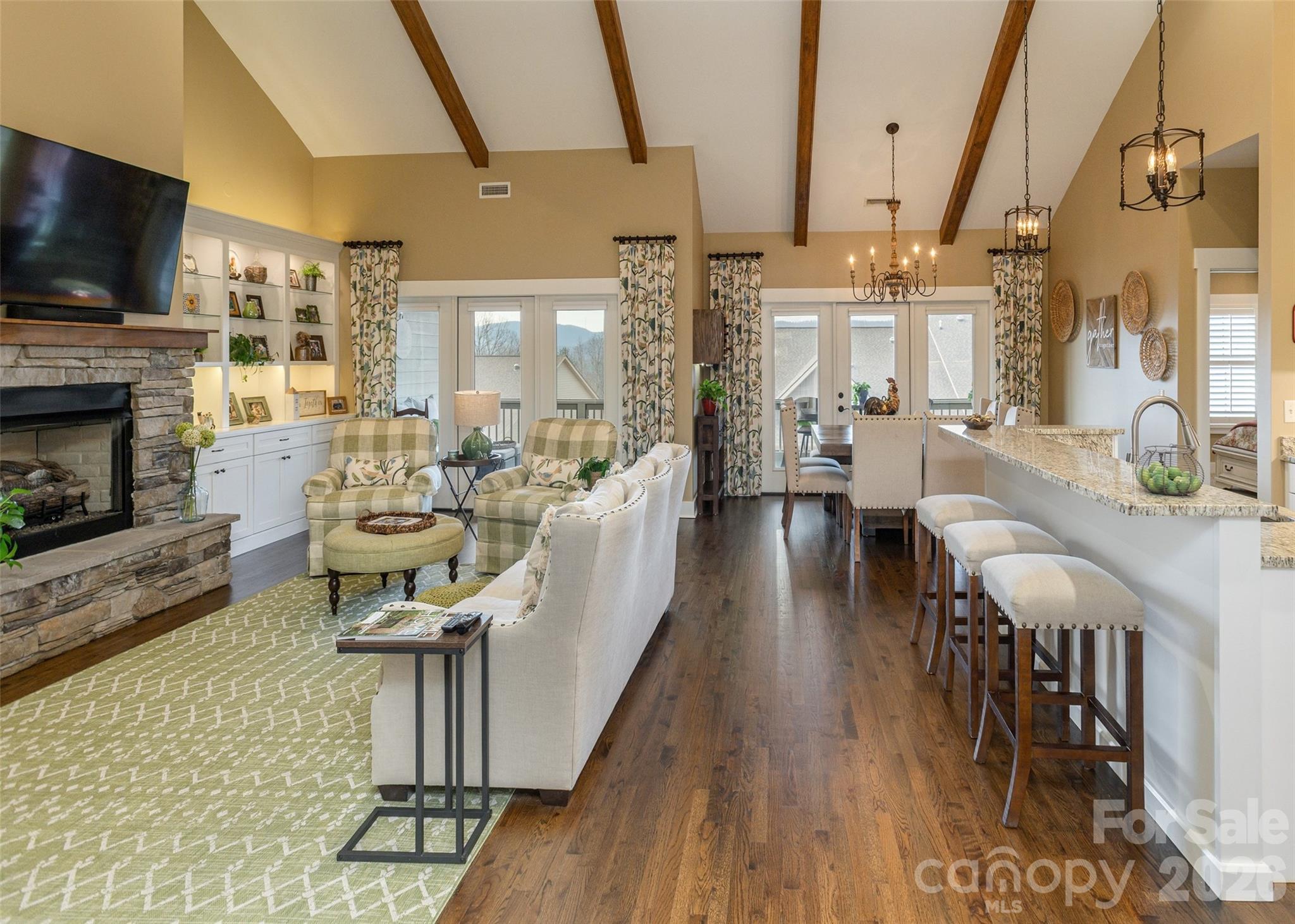 Cummings Cove - Residential