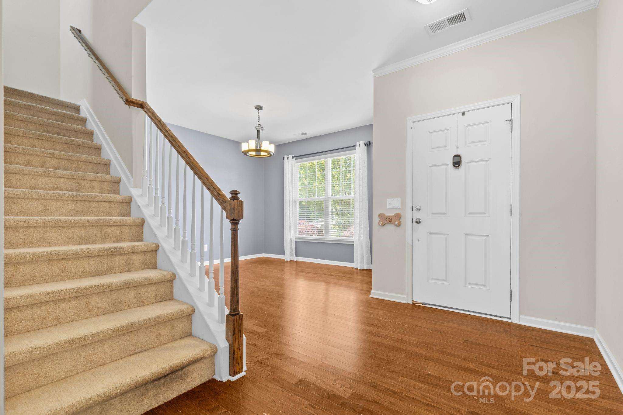159 E Warfield Drive