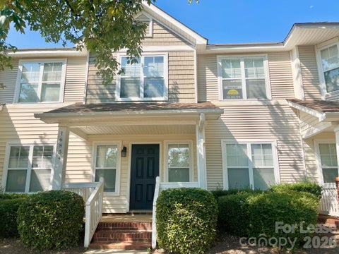 Photo of 16854 Bridgeton Drive, Huntersville, NC 28078 (MLS # 4420973)