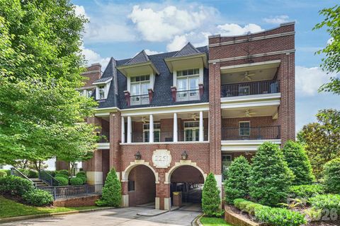 Photo of 2251 Selwyn Avenue, Charlotte, NC 28207 (MLS # 4386921)