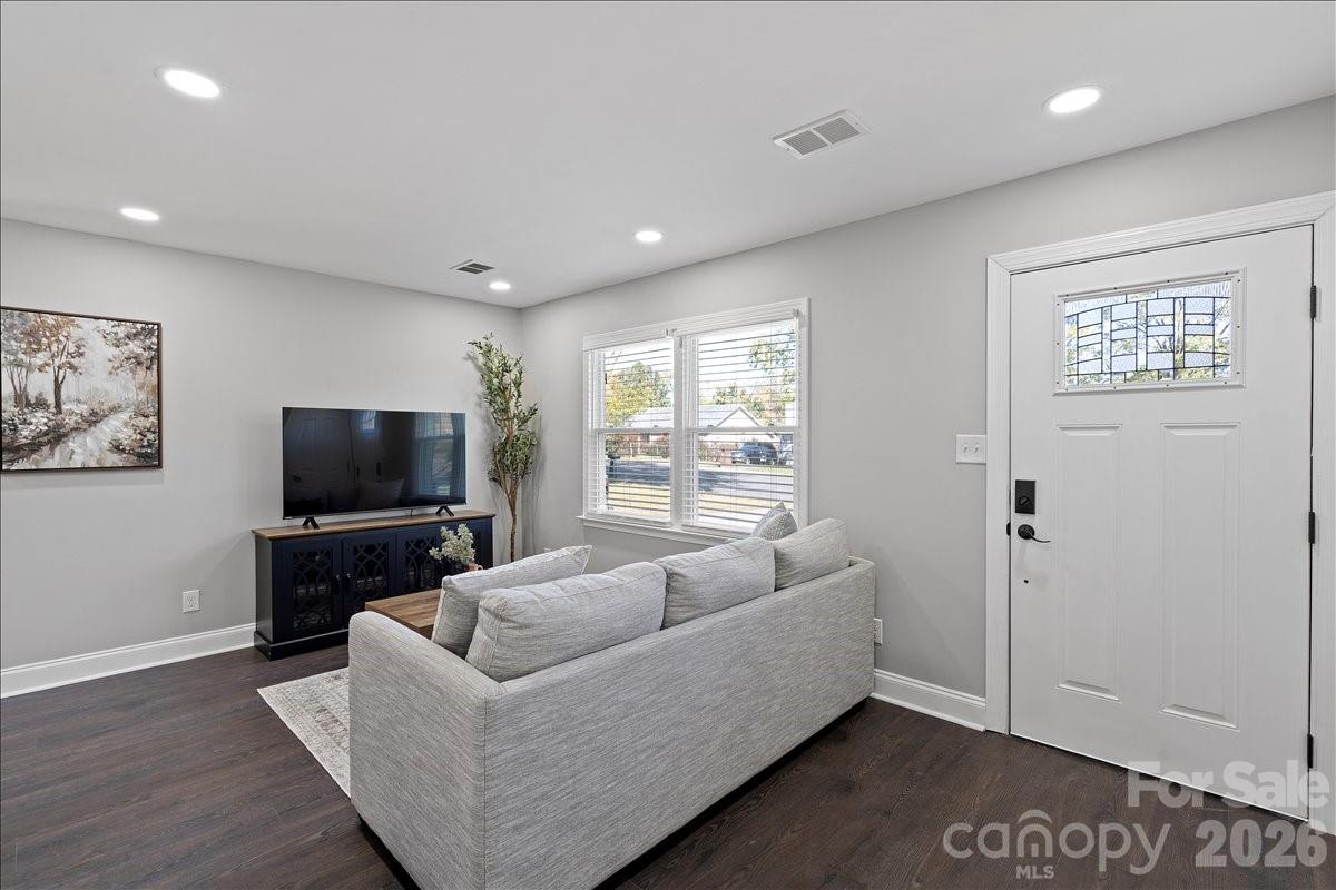 1064 Winchester Drive