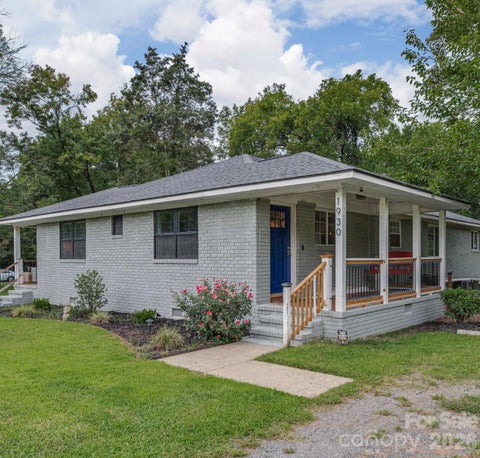 Photo of 1932 Merriman Avenue, Charlotte, NC 28203 (MLS # 4389272)