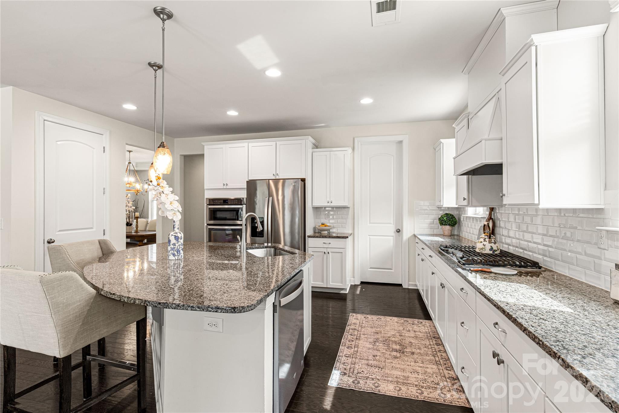 Lake Crest - Residential