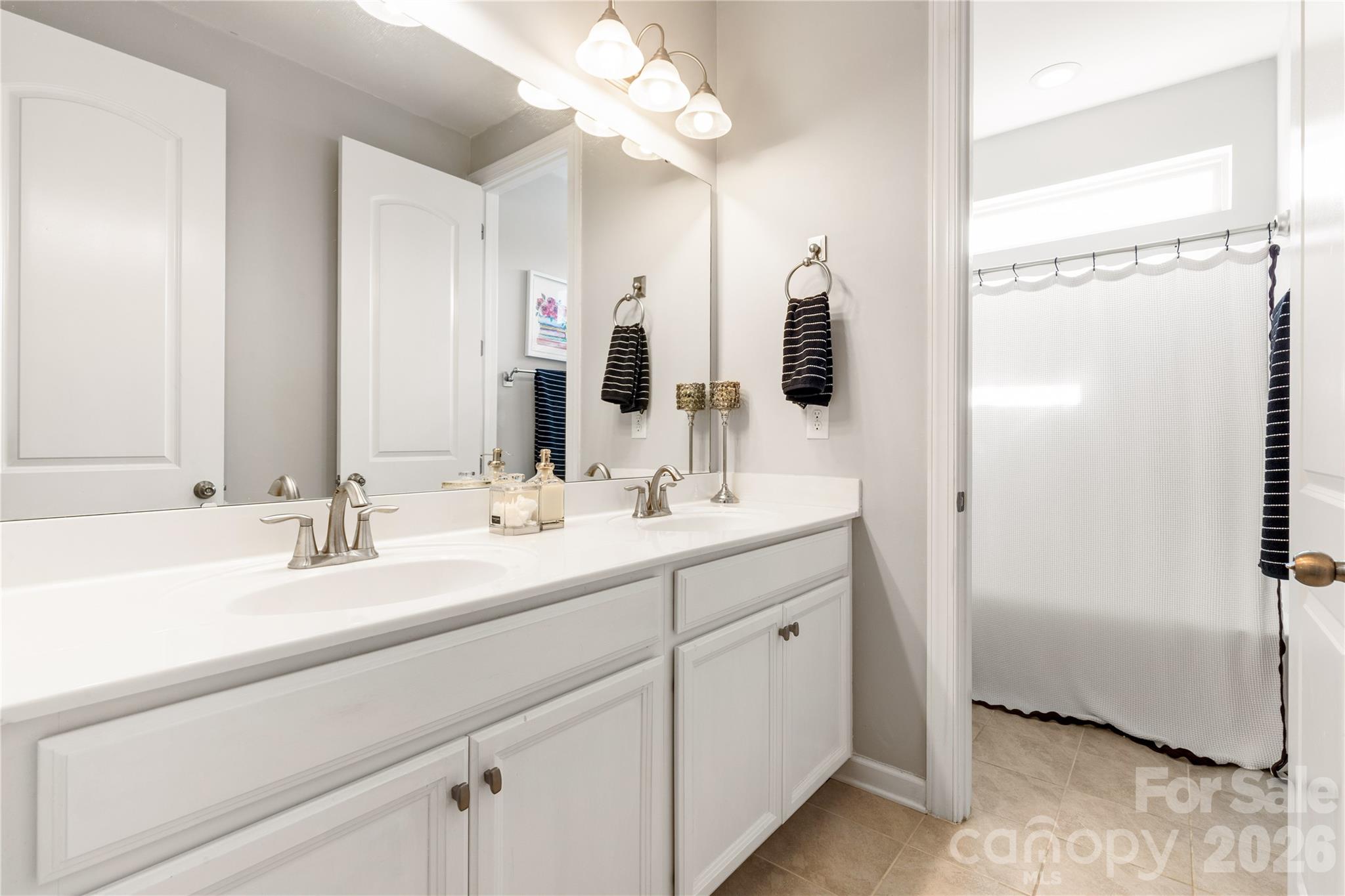 Lake Crest - Residential